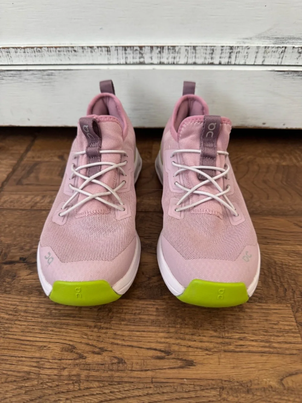 On Cloud Cloudleap Lightweight Tennis Shoes Athletic Mauve Kiwi Girls Size 2 - Picture 3 of 7
